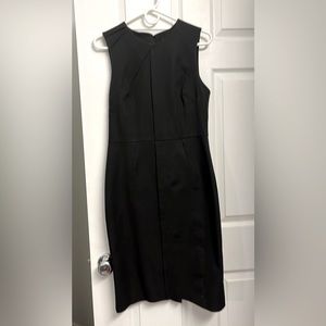 Sleeveless dress